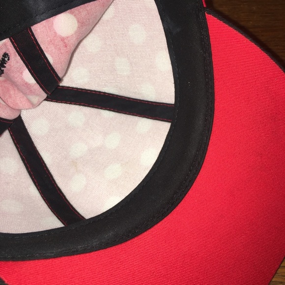 Minnie Mouse Hat - Picture 6 of 6